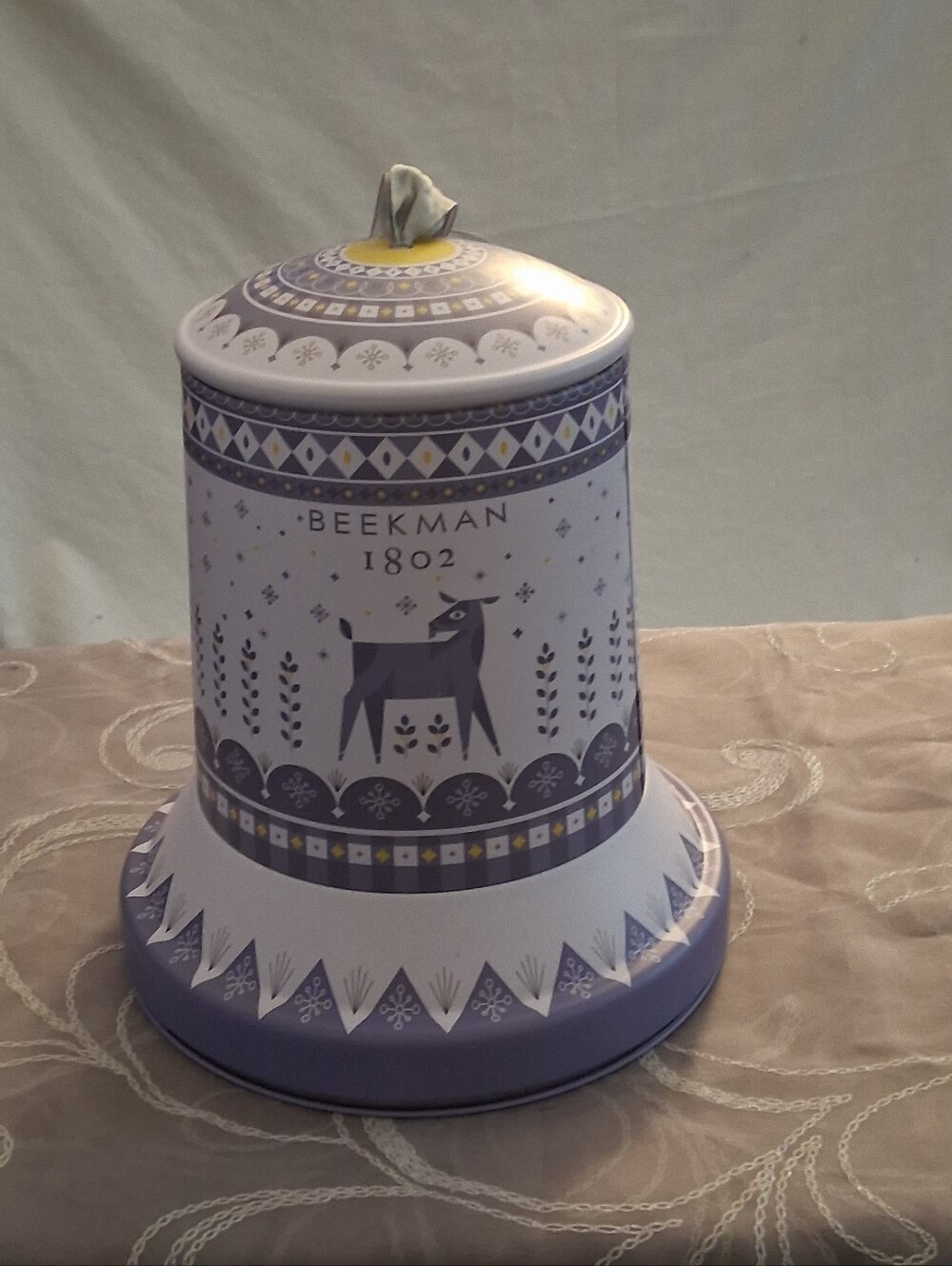 Beekman 1802 Collector's Holiday Bell Tin 2021